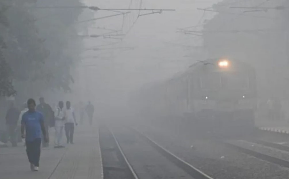 Living in Delhi smog is like watching a dystopian film again and again