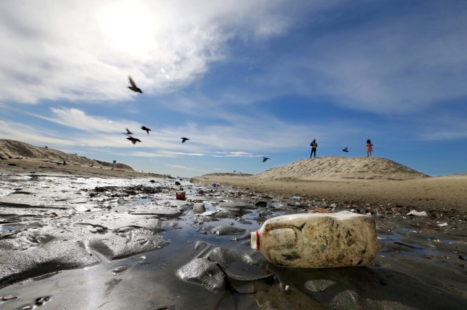 US Declares Plastic Pollution a Crisis—but Stops Short of Cutting Production