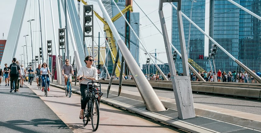 Do Lifestyle-Focused Climate Policies Undermine Public Support?