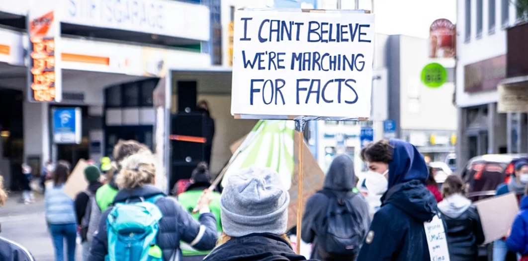 ‘Emotional Traps’ and Fake Experts: How to Recognise Climate Disinformation in 2026